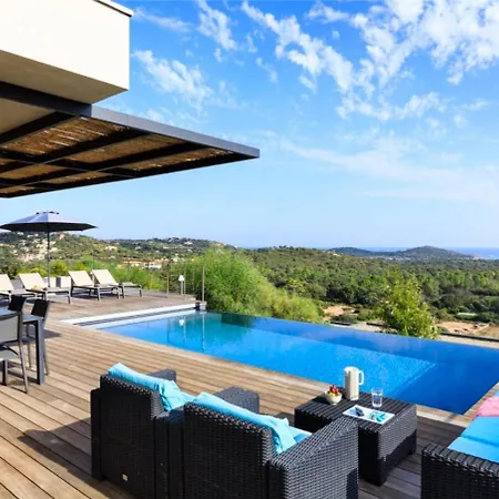 Nepita Villa Lecci