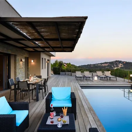 Nepita Villa Lecci